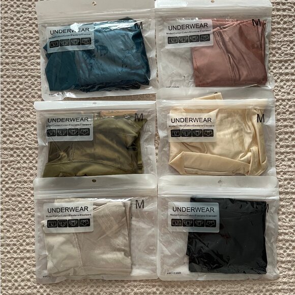 NWT Silky High-Waist Seamless Briefs With Scalloped Edges - Street Size XS/S - Picture 4 of 7